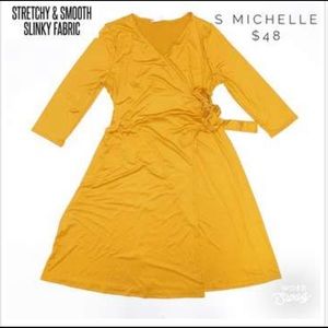 LuLaRoe Michelle Wrap Dress NWT Size Small Gold